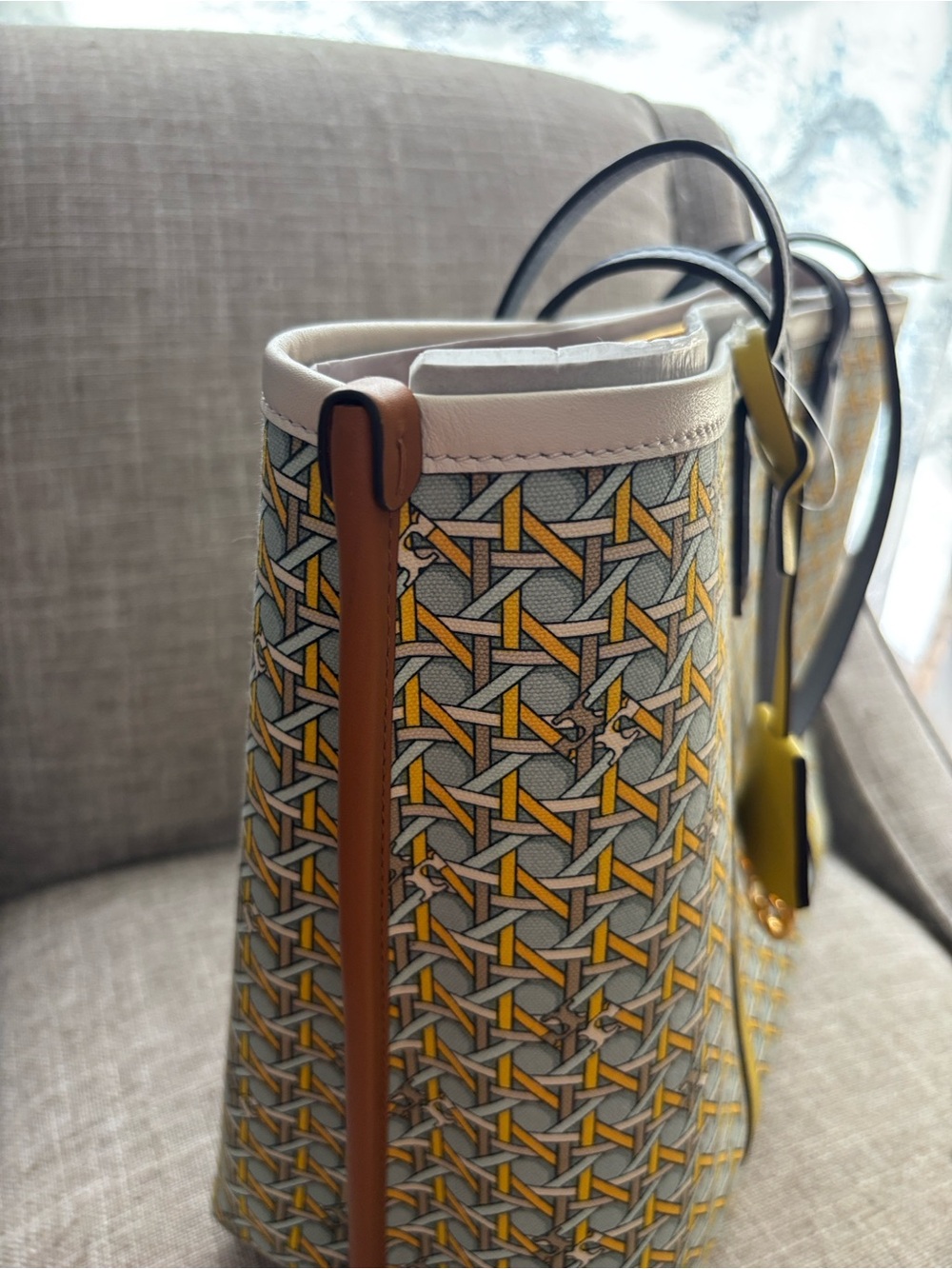 New with Tags Tory Burch Perry Triple Compartment Tote Bag in Basketweave Print - Picture 13 of 16